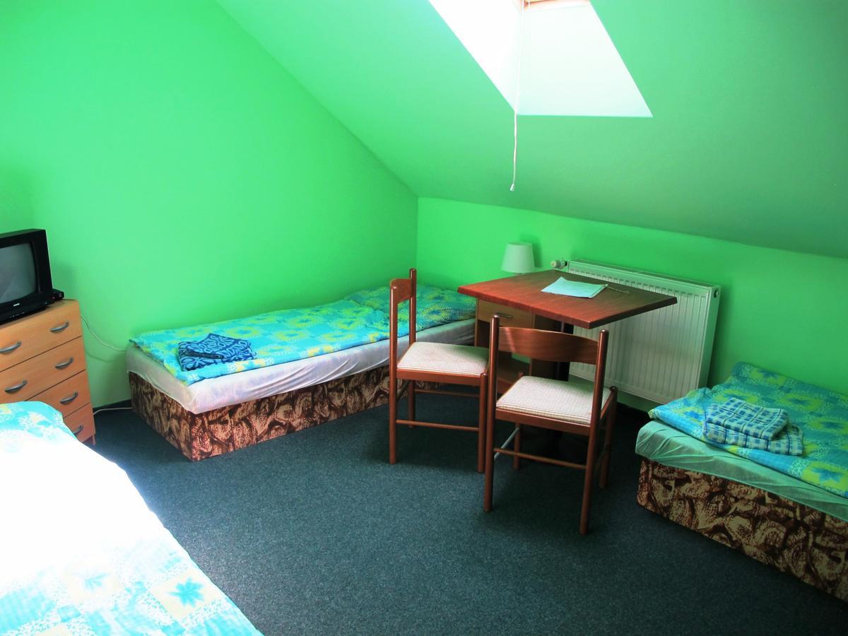 Hotel U Lisky Hostka  Exteriör bild