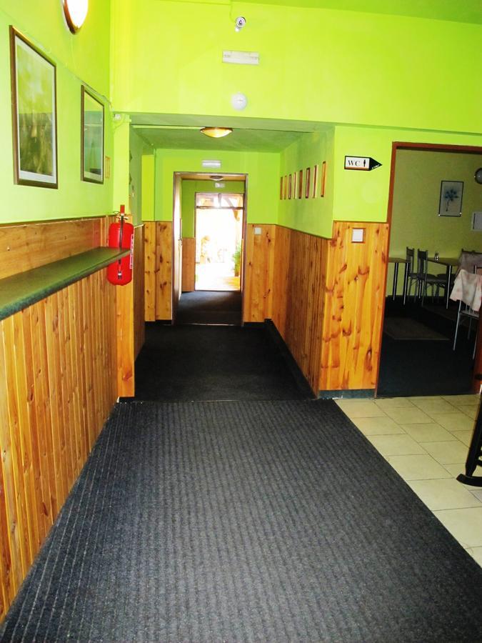 Hotel U Lisky Hostka  Exteriör bild